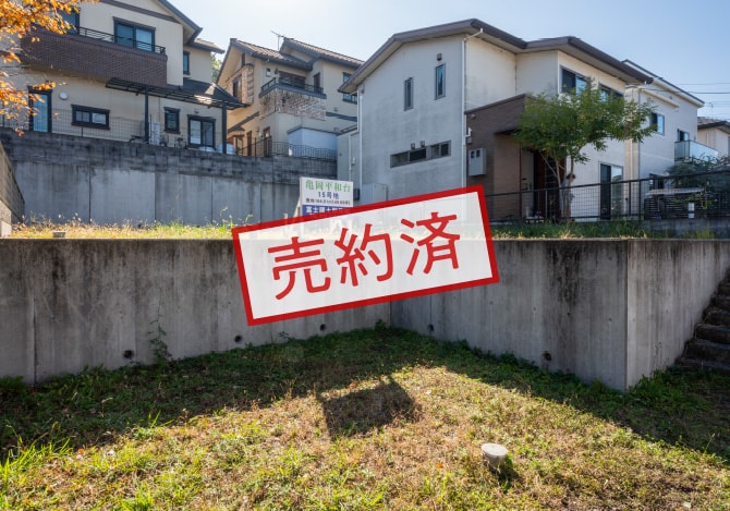 ［売約済］閑静な住宅街にある亀岡平和台の分譲地の様子
